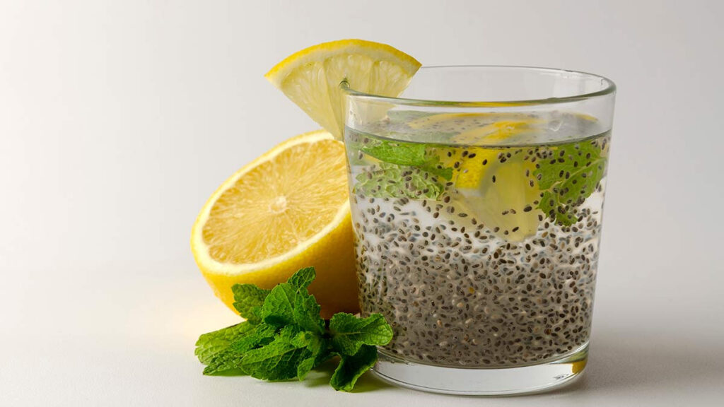 Agua de limon con chia