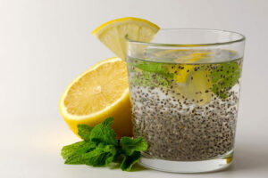 Agua de limon con chia